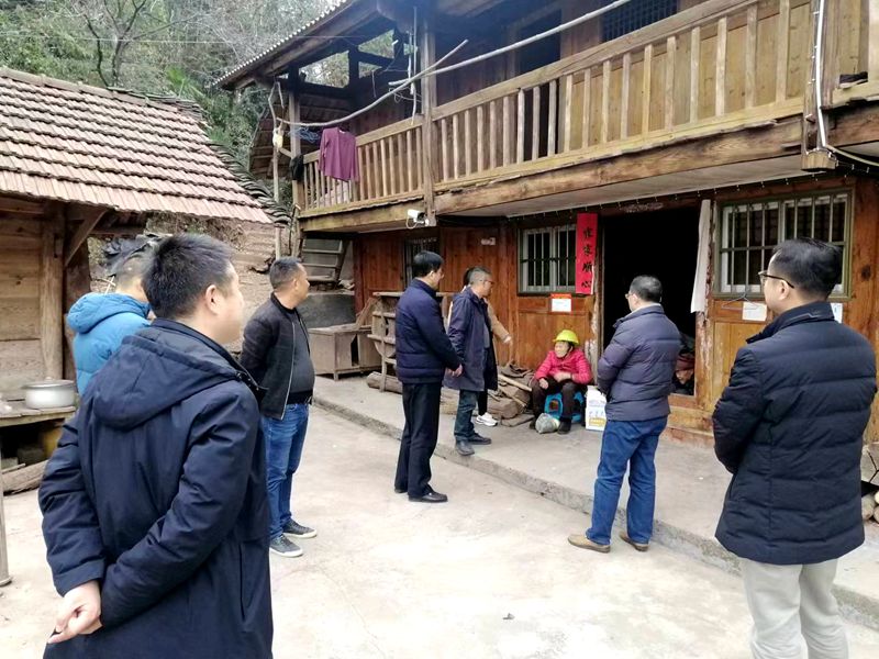 调研照片_副本.jpg 调研照片_副本.jpg