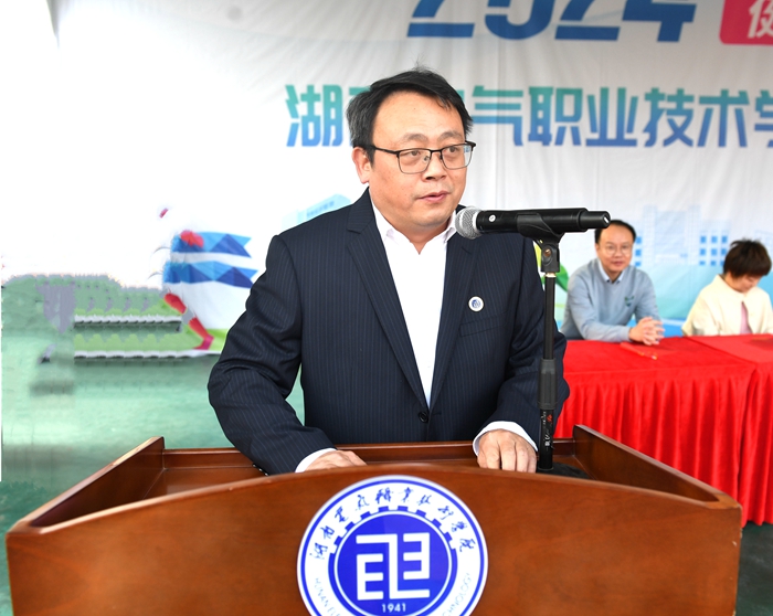 C824211BEFFE960F64C77DC844C353B7.jpg