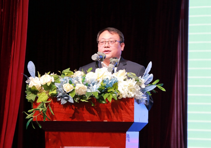 13.程校长发言.JPG
