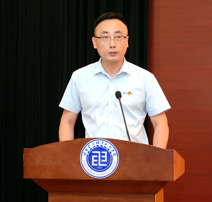 4.门贵雨书记.jpg