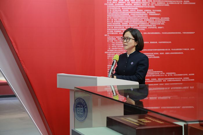 赵校长_副本.jpg 赵校长_副本.jpg