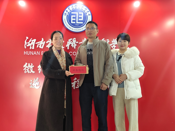 照片.jpg 照片.jpg