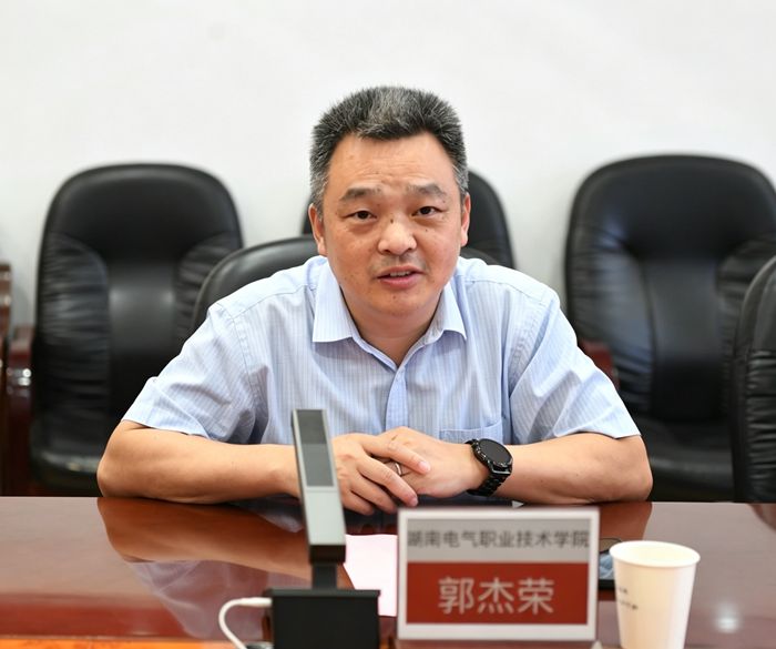 xiugai1_副本.jpg xiugai1_副本.jpg